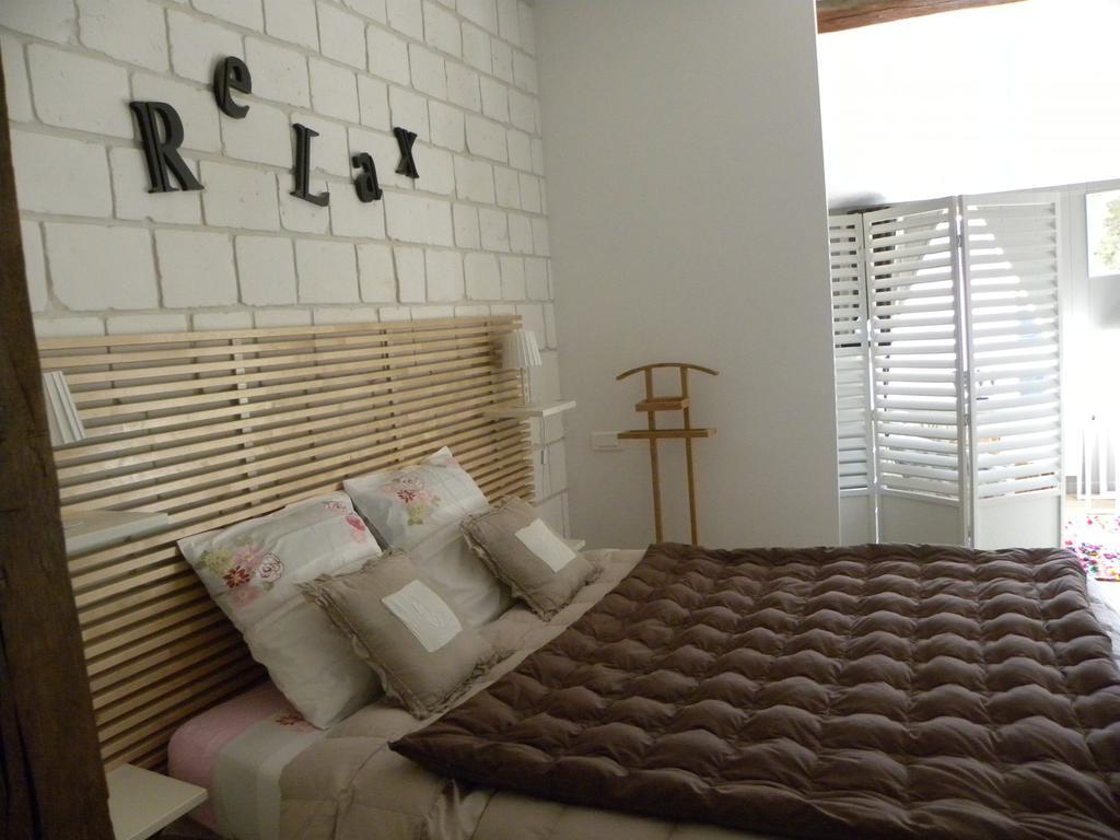 Entre Cour Et Jardin Hotell Châlons-en-Champagne Rom bilde