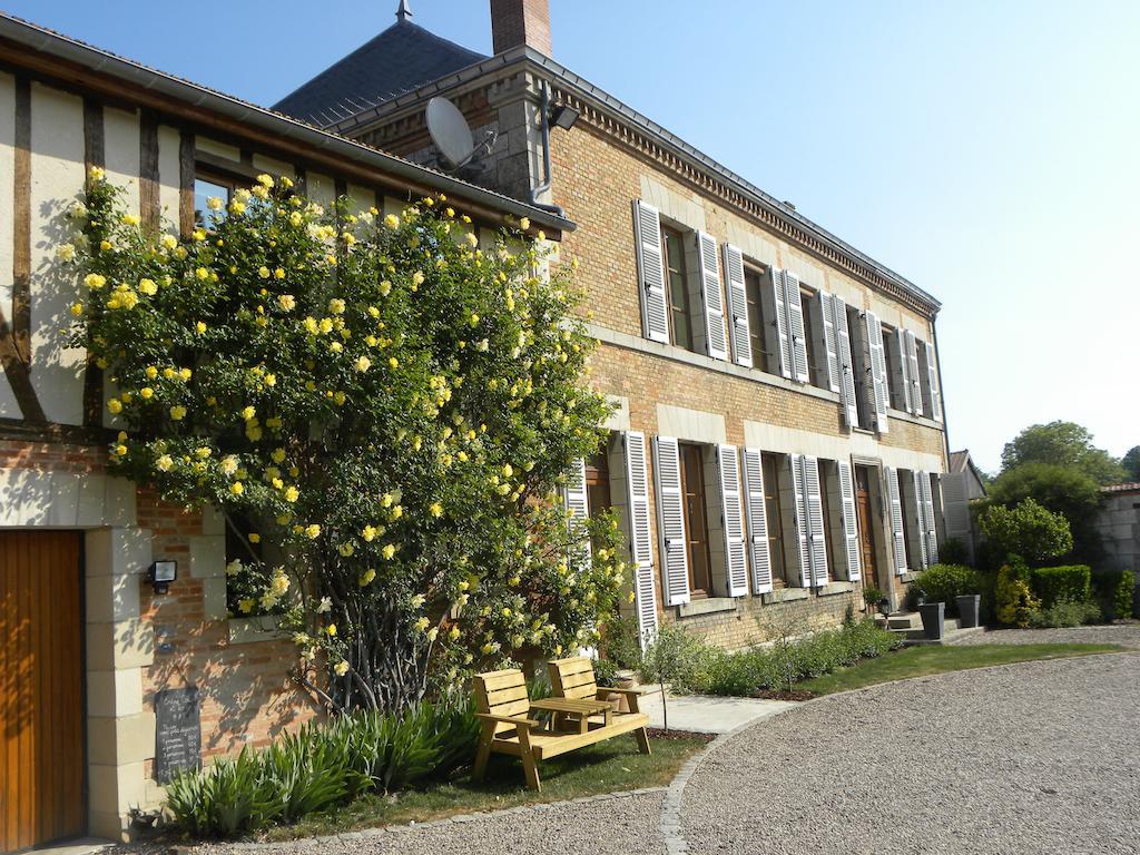 Entre Cour Et Jardin Hotell Châlons-en-Champagne Eksteriør bilde